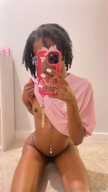 you love my itty bitty tittiessss? 😏🤏🏾