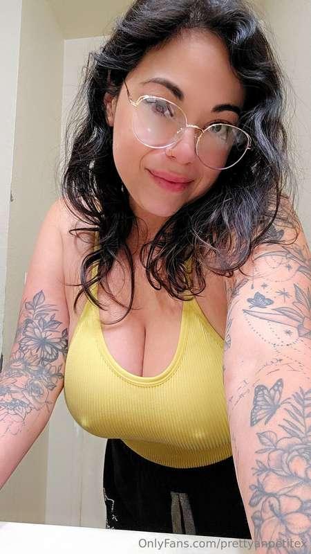 Hope you had a fantastic Titty Tuesday💋here's your daily dos..