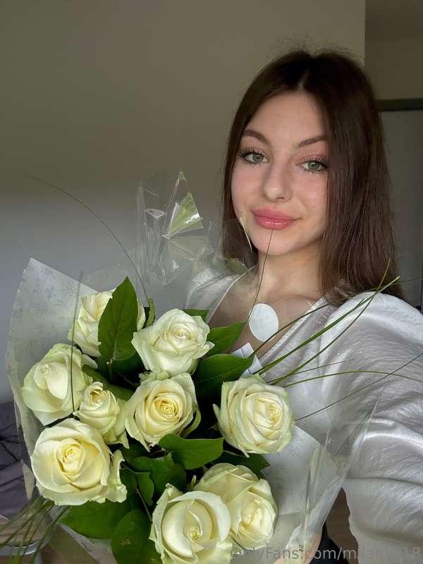 I really love flowers, any bouquet immediately lifts my mood..