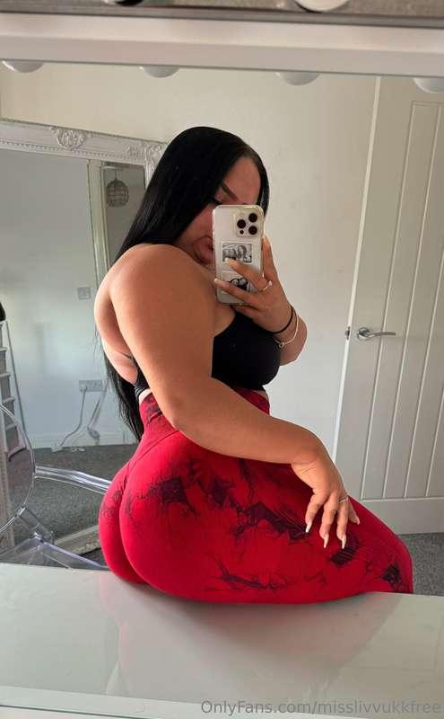$3.75 SALE > @Misslivvukk “FREE anal video when subscribed” ..