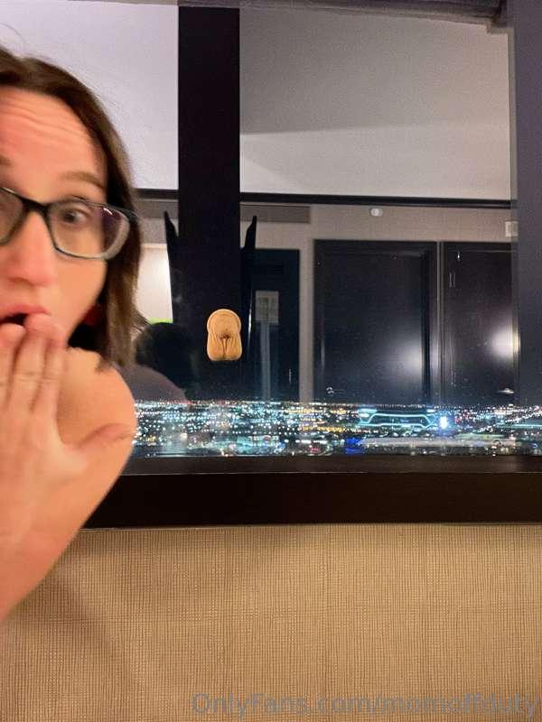 momoffduty image #1