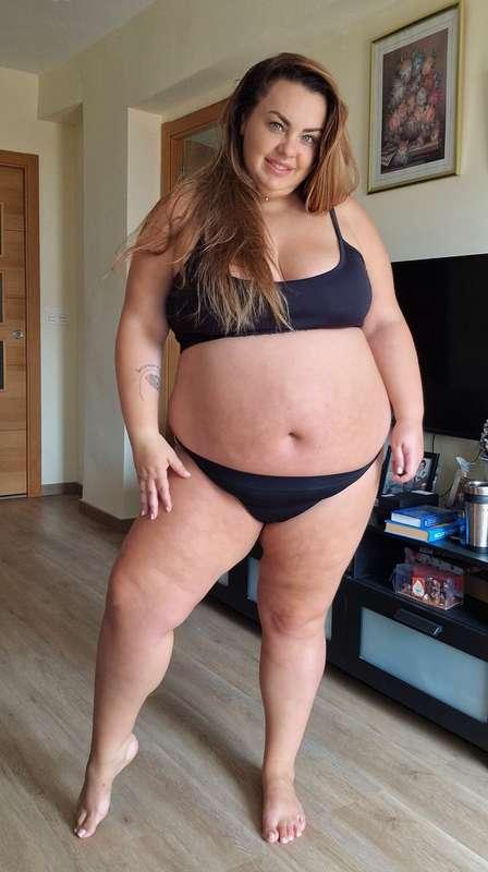 I hope you're horny for a curvy girl like me❤️