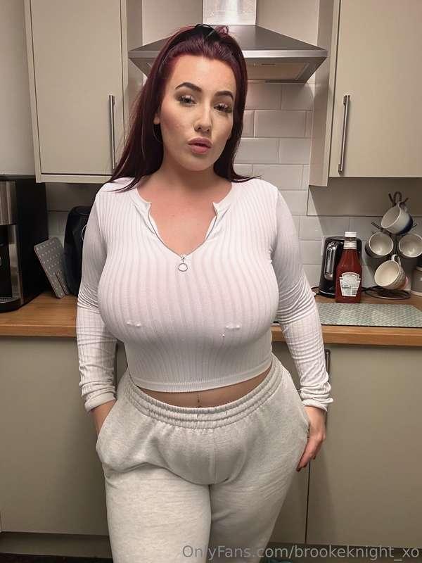 Do you like that you can see my nipples through my top? 👀