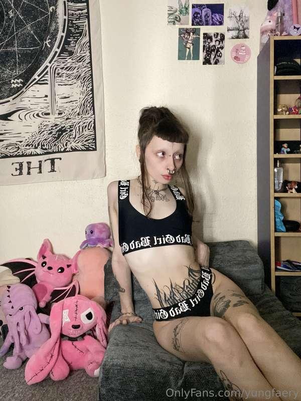 yungfaery image #1