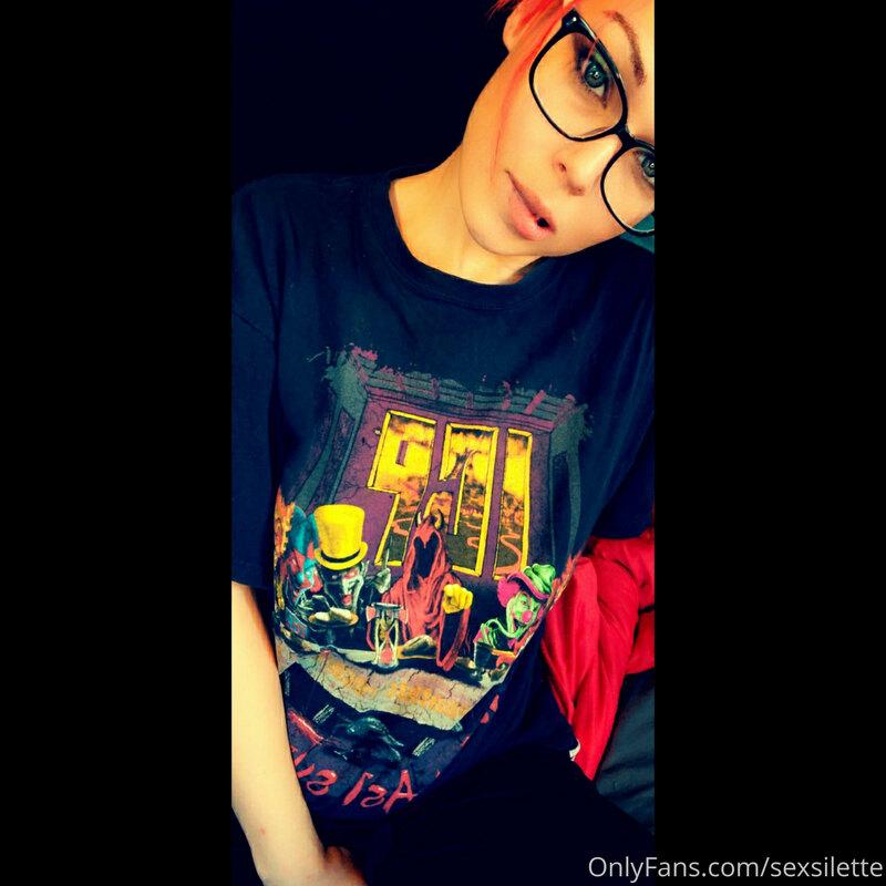 More masterbating... I told you I had a few to upload.