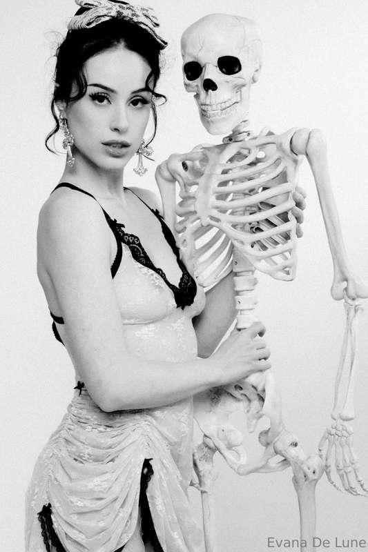 Don't you think we look cute together? 