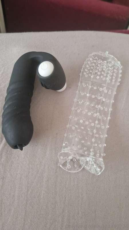 I wanna finger my tight wet pussy with these, wanna see? Tip..