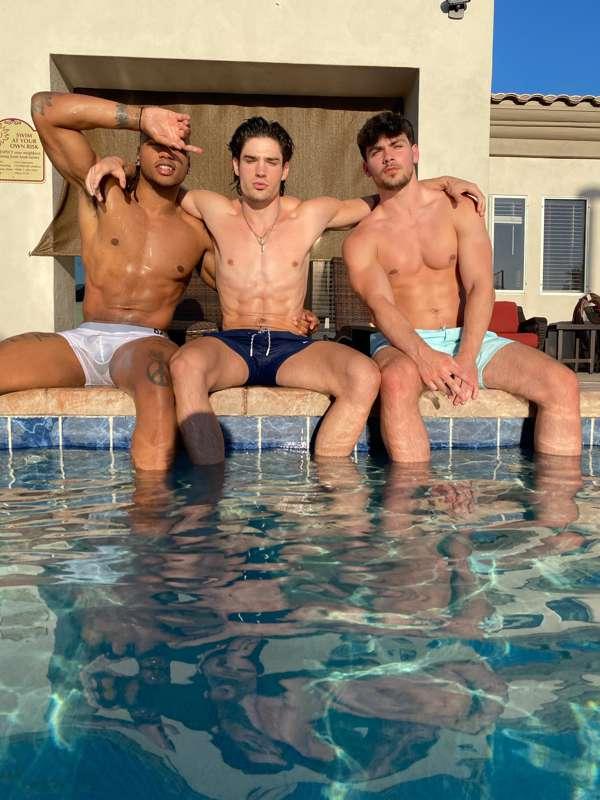 RAW THREESOME w/ WYATT and TYLER!!😱🍆💦🍑Been talking about doi..