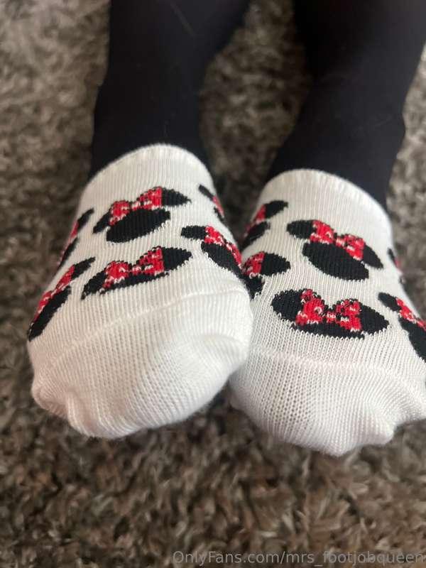 mrs_footjobqueen image #9