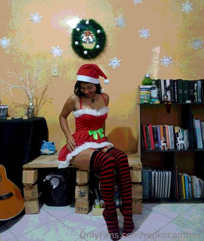 8 days with christmass pics ;) day 6/8
(that are 2022 christ..