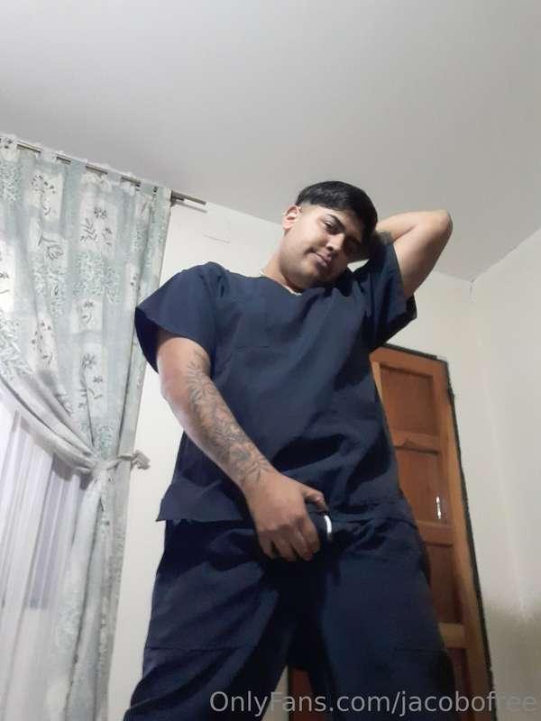 Honey, do you want your doctor to do a complete checkup? 😏👨‍..