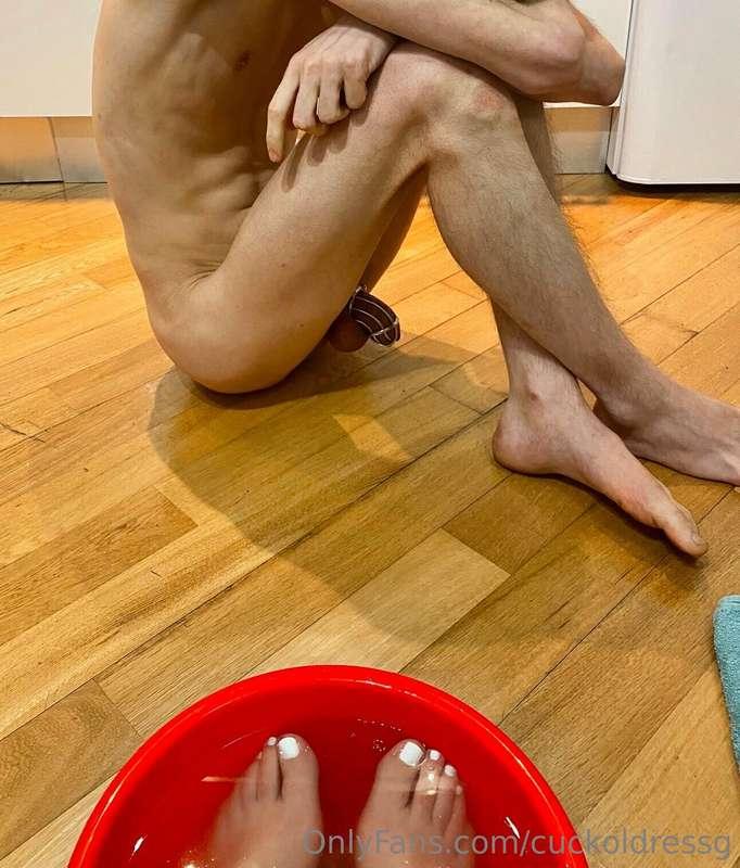 One of cucky’s many duties is giving me full pedicures sever..