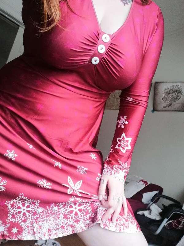 Come see under my skirt...my winter dress and winter panties..