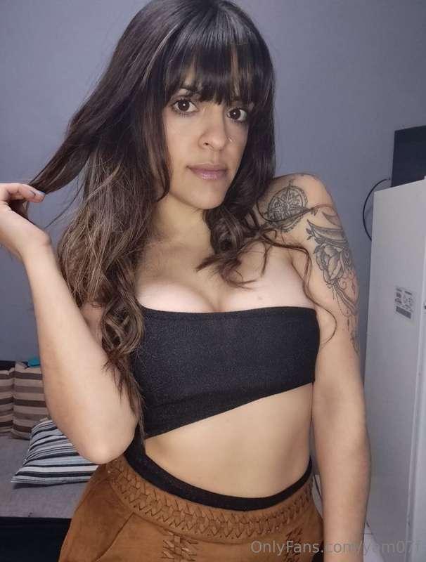 @yourhotnaughtygirl  @yourhotnaughtygirl