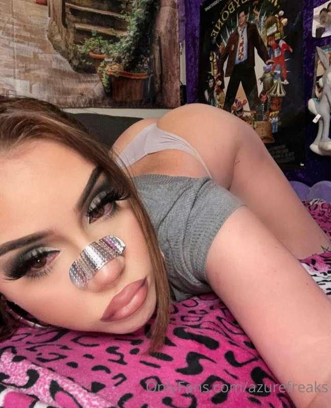 Hey daddy! how u doing? ready to play hard 😈?