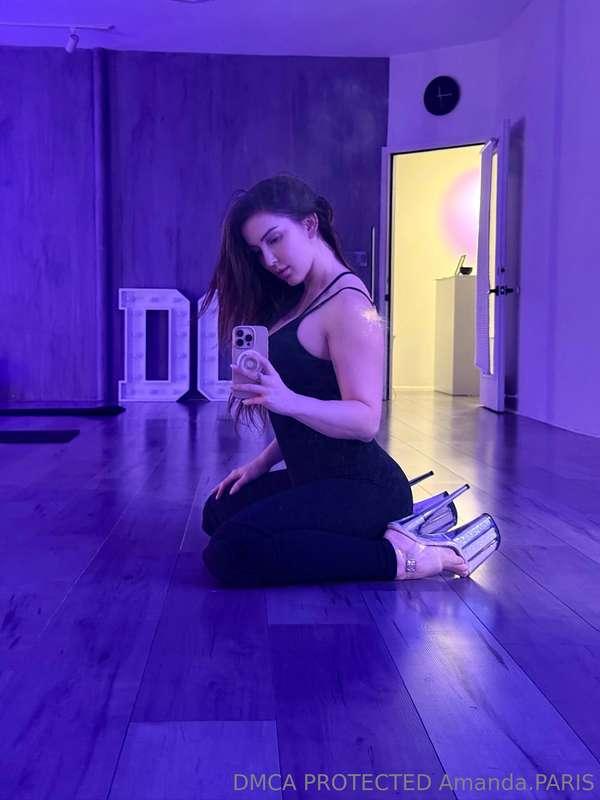 🙀Ready for a private dance?🥵Live in 4 daysI’ll see you there..