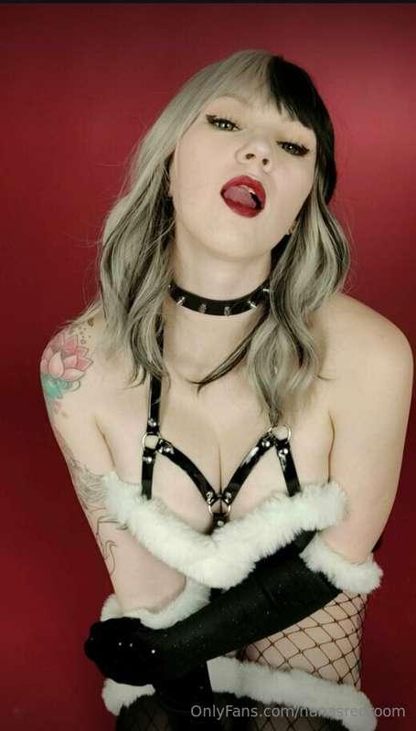 nanasredroom image #0