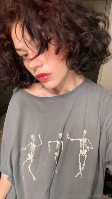 curvycherry00 image #0