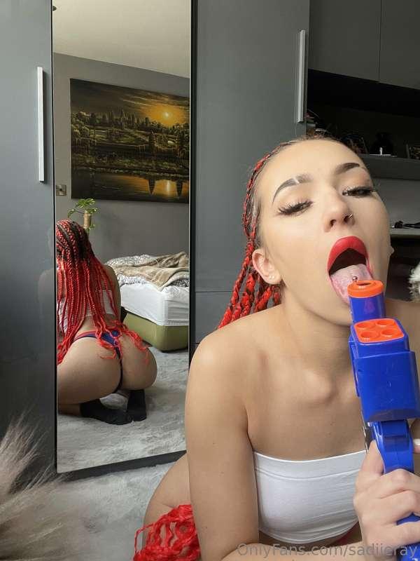 shoot ur load here daddy 😝