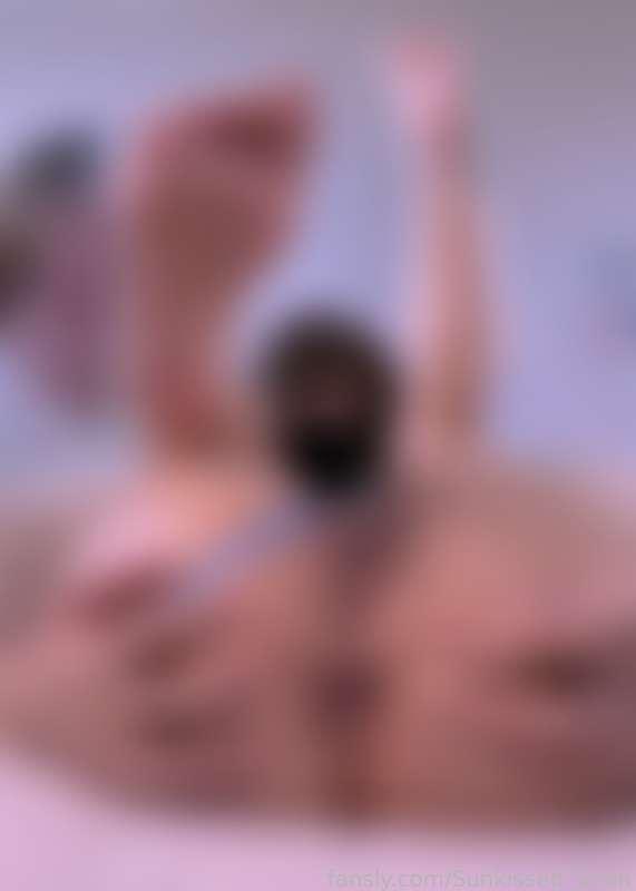 sunkissed_siren image #3