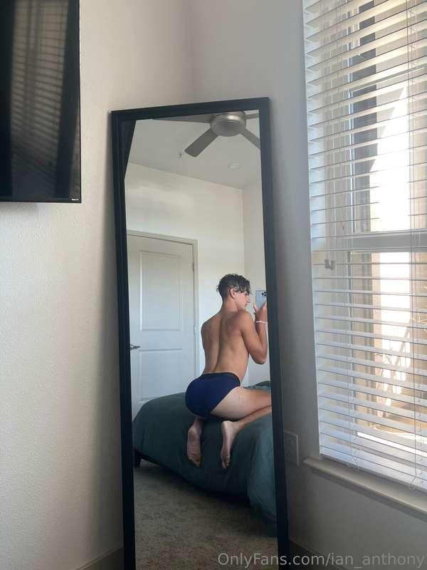 You know what you want — now take it 😏🍑 It’s that simple.