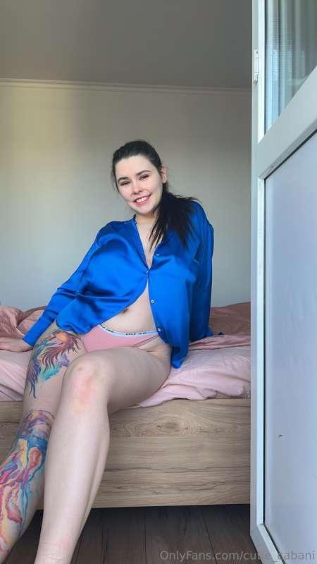 A little morning warmth from me… want to get closer? 💋