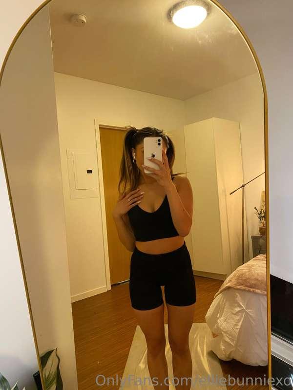 Wanna come stretch with me? 😉