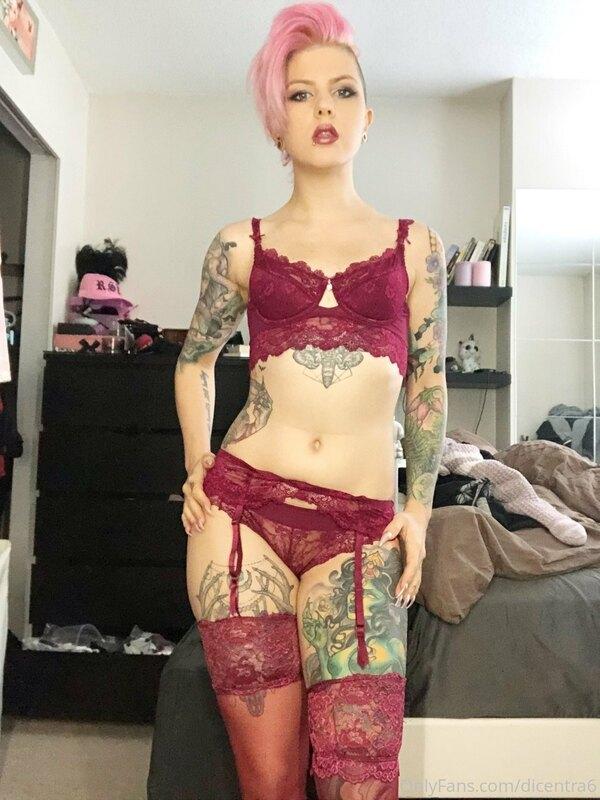 Happy Saturday y’all ? Shooting in this nice red set gifted ..