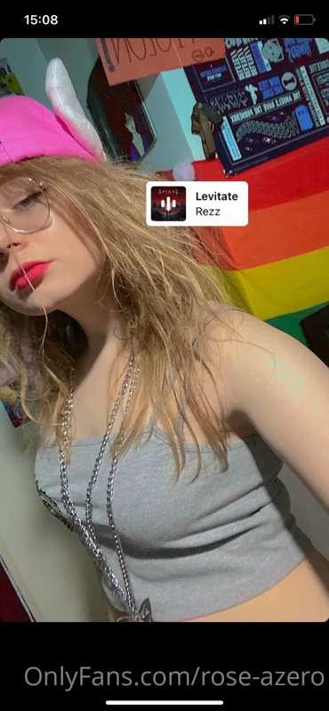 :p