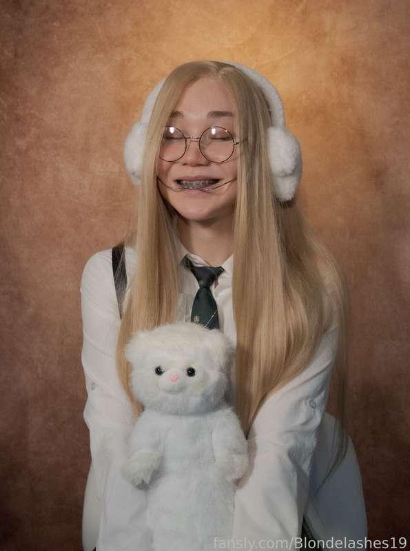 blondelashes19 image #1