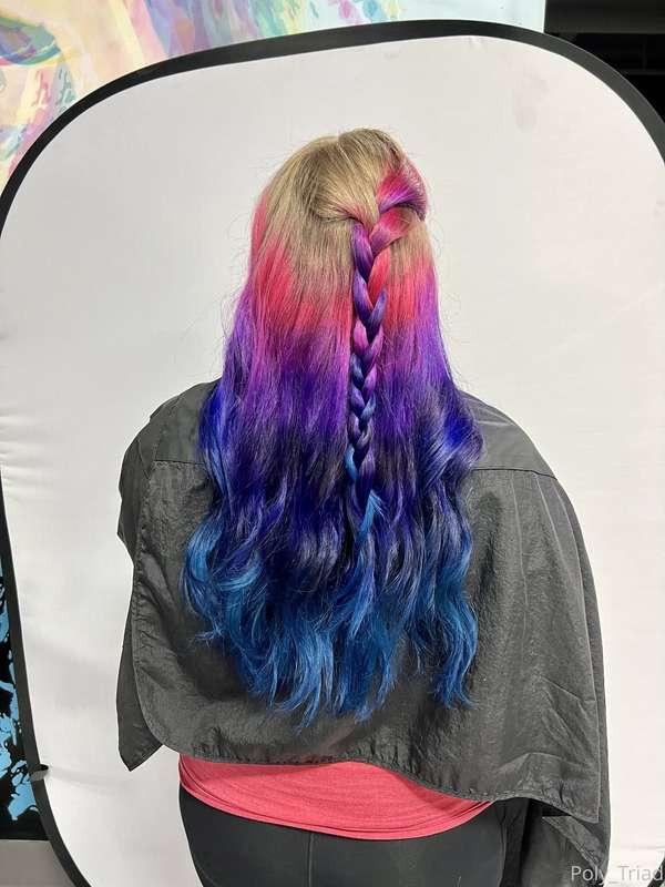 Nikki sat in the salon for 10 hours for this! What do y’all ..