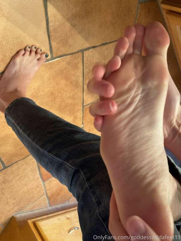 goddesszeldafeet11 image #0