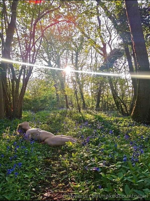 nakedcountrygirl main image