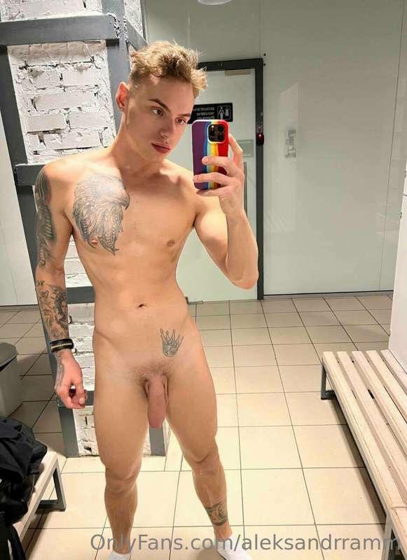 Guys, I do really like this Ukranian twink @maksymxxx with b..