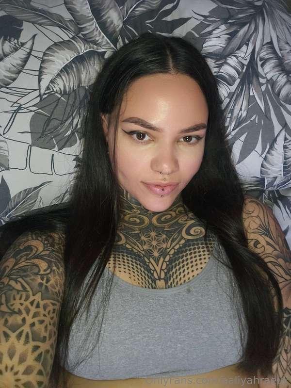 😘