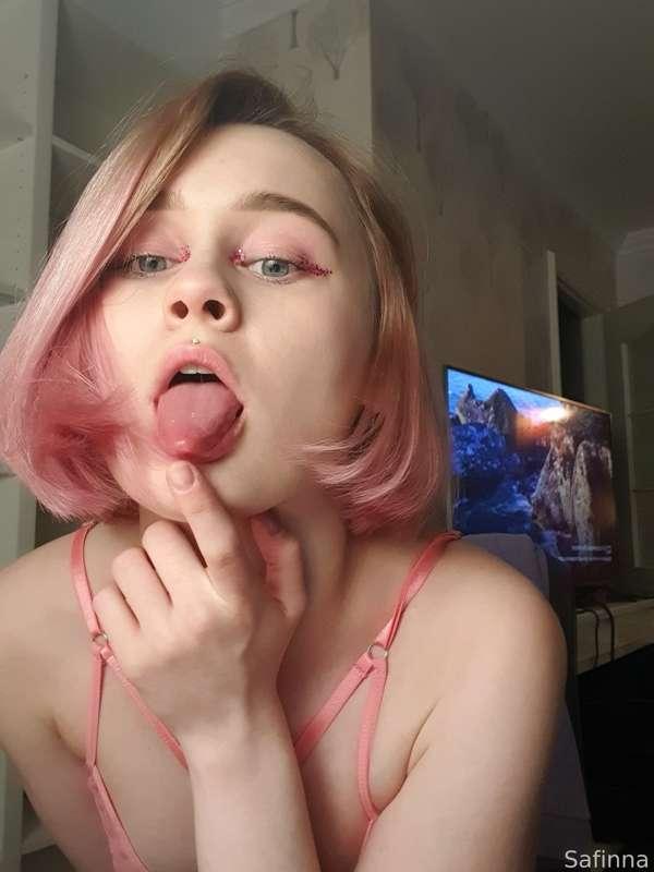 🌸 Oh, this is last month with my old pics on Tuesdays
                                              Don't forget to check "Retro Me!" highlight! 🌸


𓆩♡𓆪 #lingerie #tits #smalltits #teasing #cute #teen #fyp #daddysgirl #selfie #sfw 𓆩♡𓆪