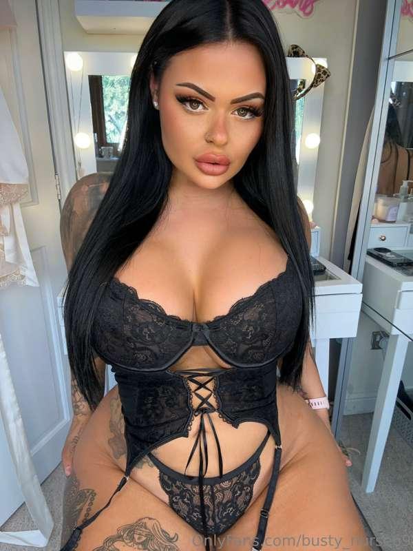 Would you fuck me? 😈