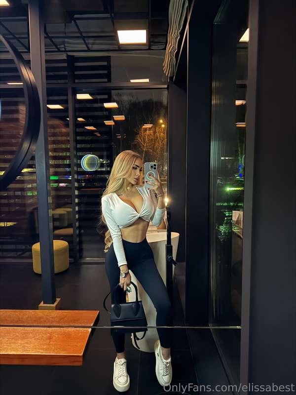 elissabest main image