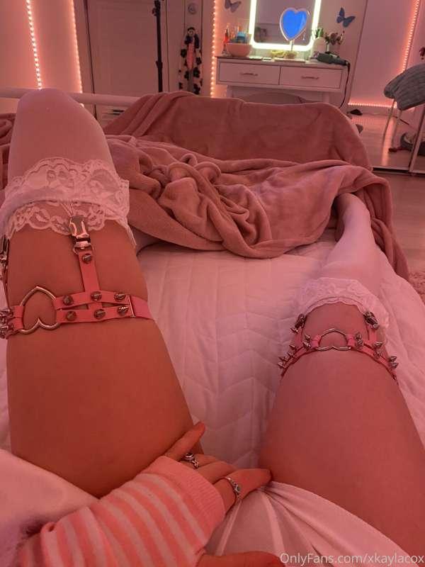 Daddy, are you as horny as I am right now?? 😜 tip me somethi..
