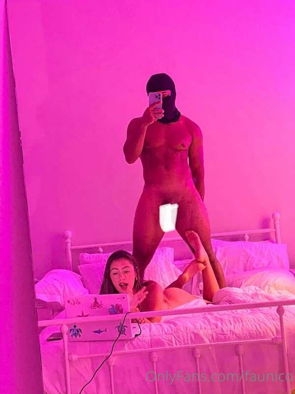 Videos and pics from the live I did the other day with @glit..