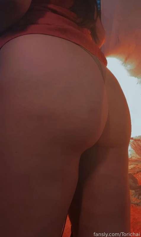 I need to get creative with the butt angles D: