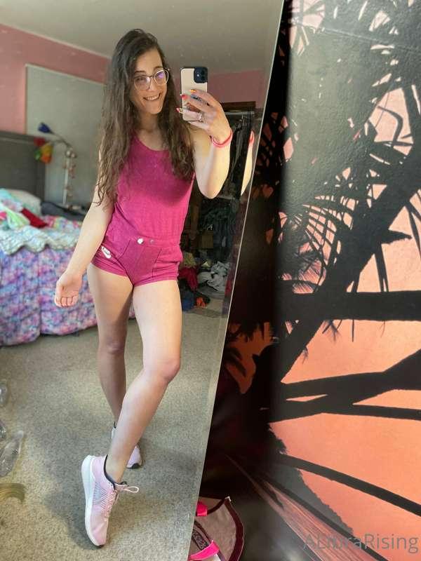 Matching pink Nike everything 🎀