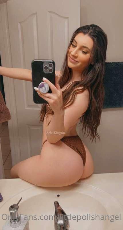 Craving something sweet💗?
Free OF of my favorite cutie with ..