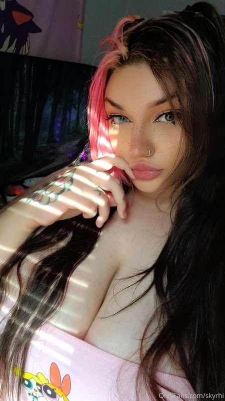 Good Morning, cutie 💋 

I'll be posting that full video of m..