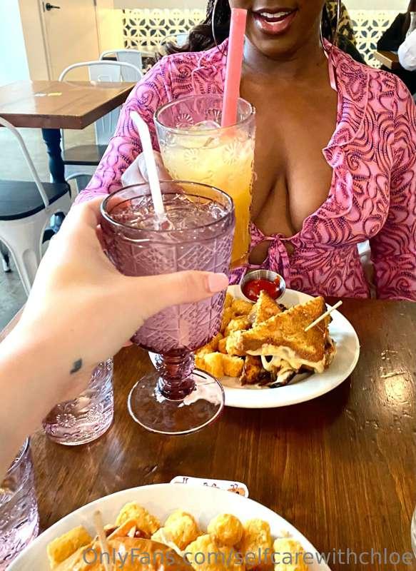 How are you practicing self care this weekend? 👀🥰