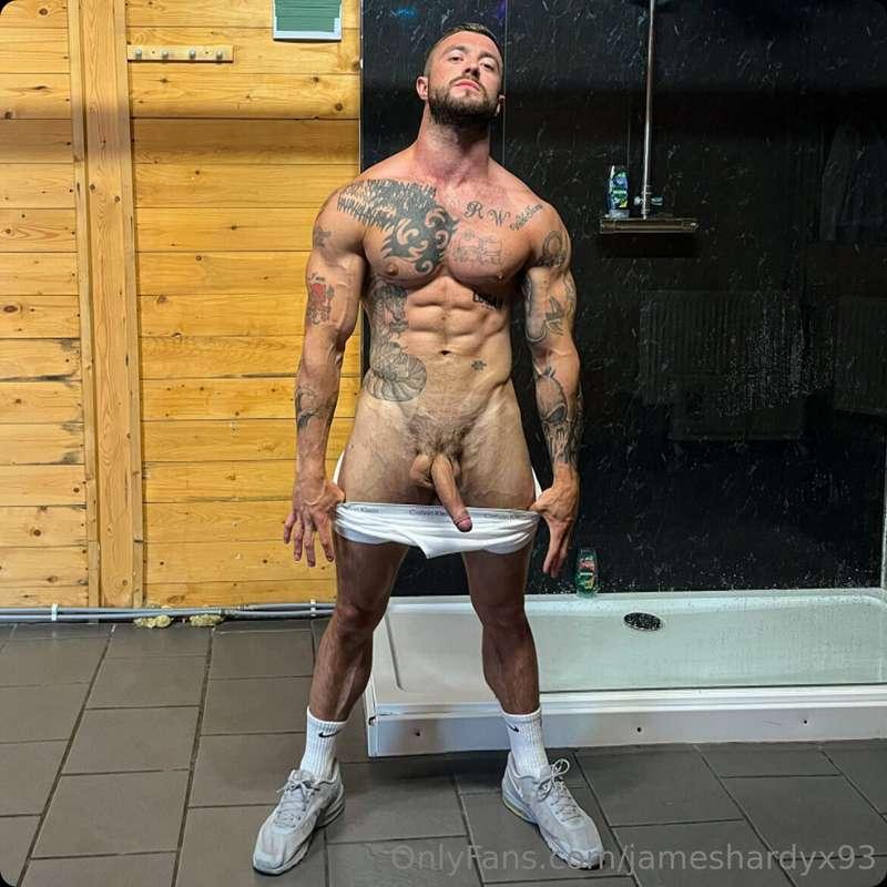 Now…. Are you worthy of this Alpha 😎😎