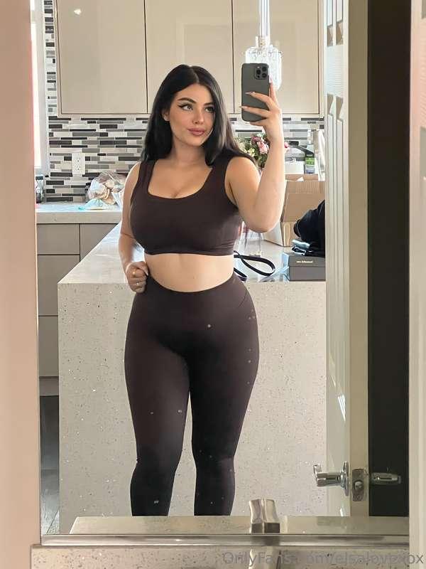 Mirror says yes. What do you say? 😏
