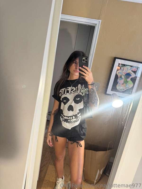 shirt for misfits🖤