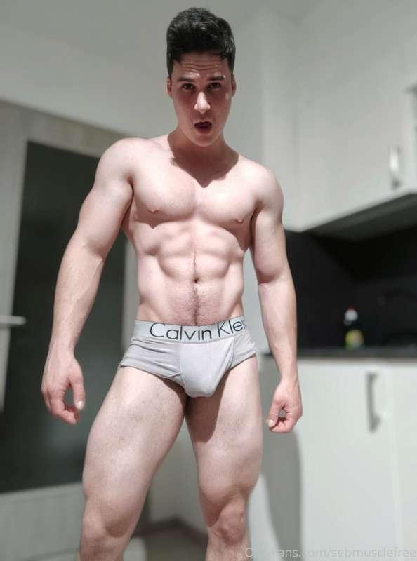 I sent you so fuckin hot video by direct message 🤤🤤 check it..