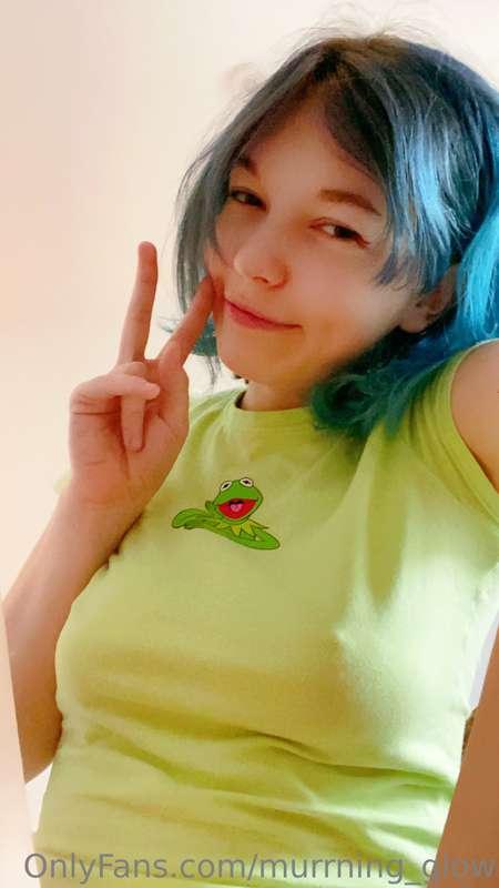 Im so cozy in bed wanna join??